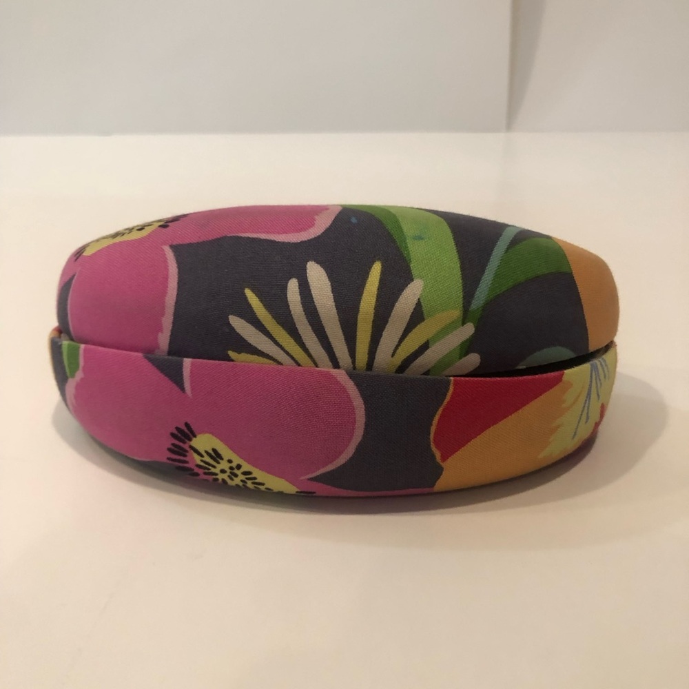 Vera Bradley Sunglasses Floral Hard Clam Shell Case - in great condition